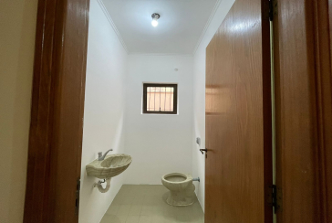 Sobrado à venda no Bairro do Parque Maria Domitila na Rua Monsenhor Castro Nery,