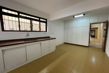 Sobrado à venda no Bairro do Parque Maria Domitila na Rua Monsenhor Castro Nery,