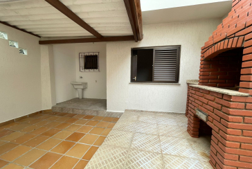 Sobrado à venda no Bairro do Parque Maria Domitila na Rua Monsenhor Castro Nery,