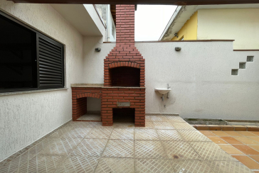 Sobrado à venda no Bairro do Parque Maria Domitila na Rua Monsenhor Castro Nery,