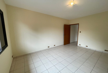 Sobrado à venda no Bairro do Parque Maria Domitila na Rua Monsenhor Castro Nery,