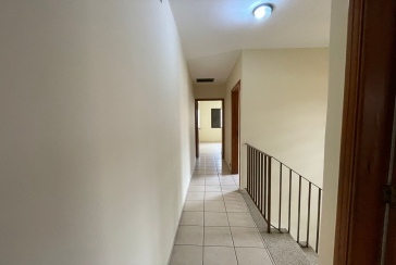 Sobrado à venda no Bairro do Parque Maria Domitila na Rua Monsenhor Castro Nery,