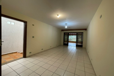 Sobrado à venda no Bairro do Parque Maria Domitila na Rua Monsenhor Castro Nery,