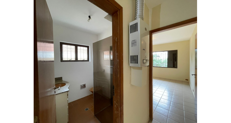 Sobrado à venda no Bairro do Parque Maria Domitila na Rua Monsenhor Castro Nery,