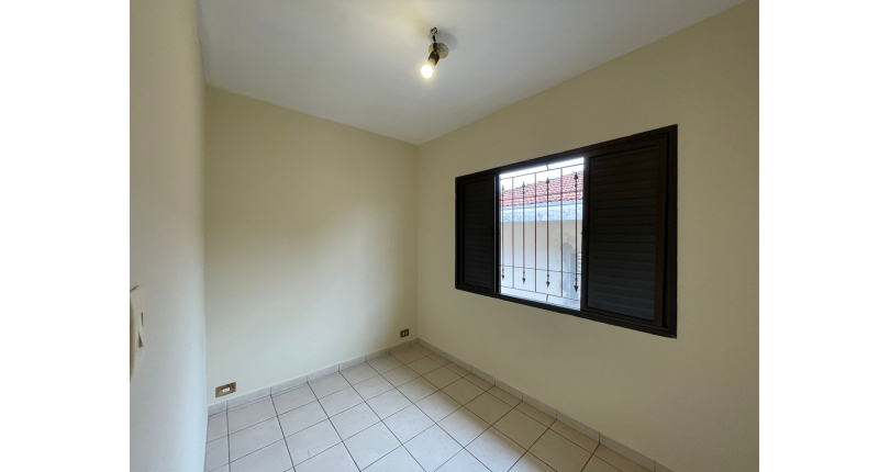 Sobrado à venda no Bairro do Parque Maria Domitila na Rua Monsenhor Castro Nery,