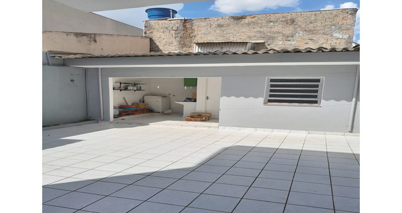 Sobrado à venda no Bairro da Vila Pereira Barreto na Rua Maestro João Portaro