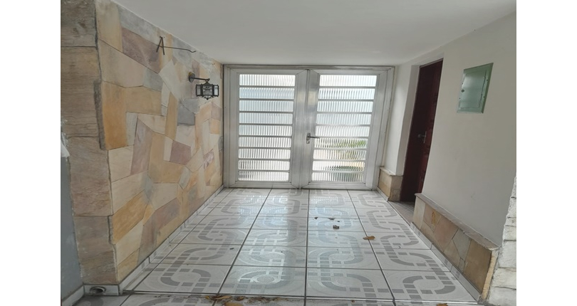 Sobrado à venda no Bairro da Vila Pereira Barreto na Rua Maestro João Portaro