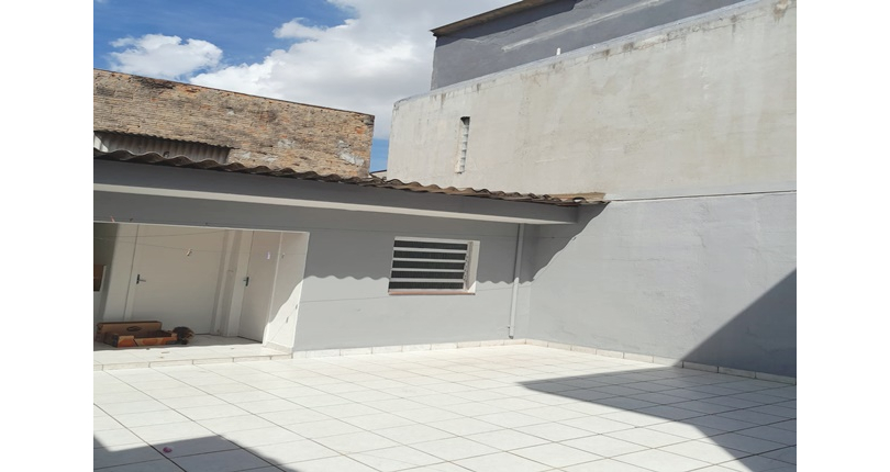 Sobrado à venda no Bairro da Vila Pereira Barreto na Rua Maestro João Portaro