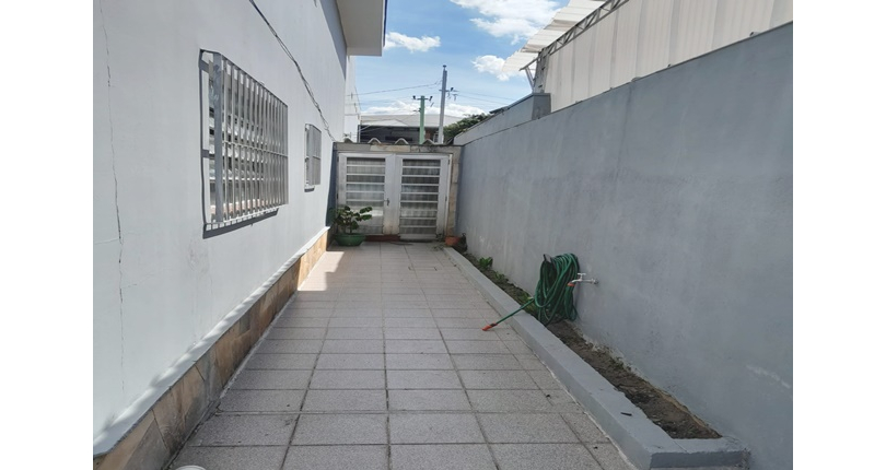 Sobrado à venda no Bairro da Vila Pereira Barreto na Rua Maestro João Portaro