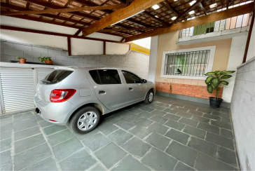 Bom Sobrado à venda no Conjunto Residencial Vista Verde na Rua Desembargador Vicente Sabino Júnior,