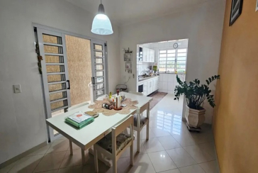 Sobrado à venda no Parque São Domingos na Rua Ibiraúna 