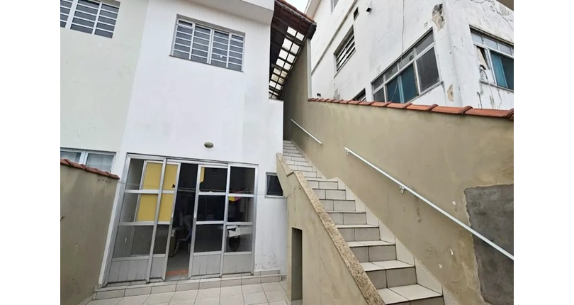 Sobrado à venda no Parque São Domingos na Rua Ibiraúna 