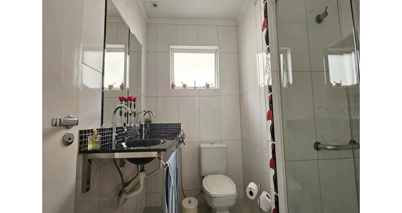 Sobrado à venda no Parque São Domingos na Rua Ibiraúna 