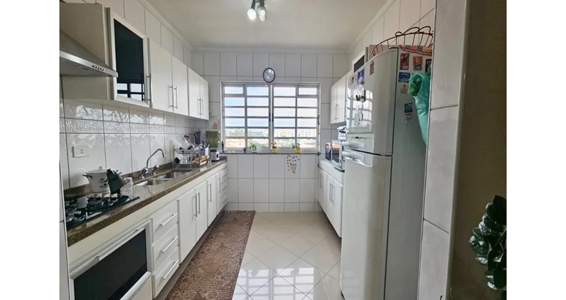 Sobrado à venda no Parque São Domingos na Rua Ibiraúna 