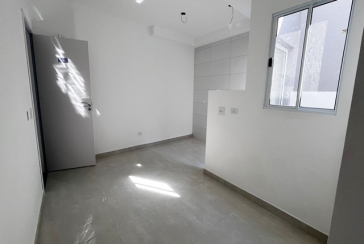 Apartamento com quintal novo à venda no Bairro da Vila Mangalot na Rua Doutor Azor Montenegro 145