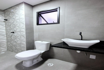 Sobrado novo à Venda no Bairro do Parque Maria Domitila na Rua Antônio Félix Pacheco