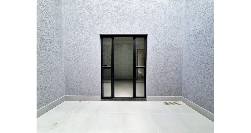  Sobrado novo à Venda no Bairro do Parque Maria Domitila na Rua Antônio Félix Pacheco