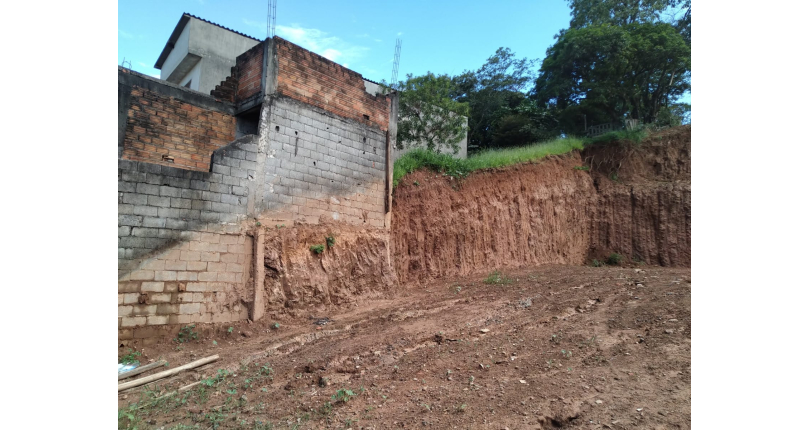 Terreno à venda no Bairro da Vila Homero na Rua Tomás Arandé,