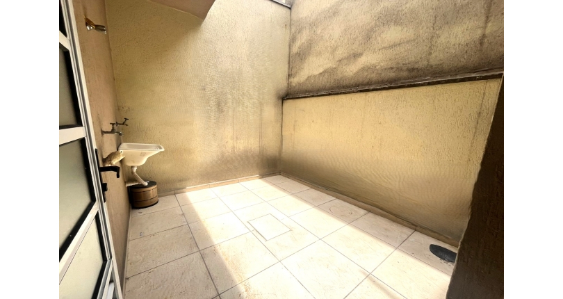 Sobrado à venda Rua Manoel Lopes da Cunha, Vila Mangalot - Imóveis à Venda