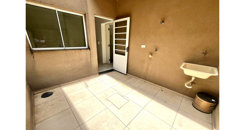 Sobrado à venda Rua Manoel Lopes da Cunha, Vila Mangalot - Imóveis à Venda