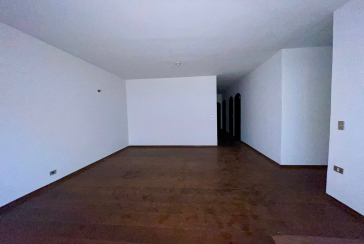 Casa Térrea à venda no Bairro do Parque São Domingos na Rua Artur Bastos