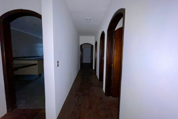 Casa Térrea à venda no Bairro do Parque São Domingos na Rua Artur Bastos