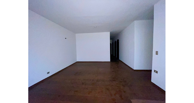 Casa Térrea à venda no Bairro do Parque São Domingos na Rua Artur Bastos