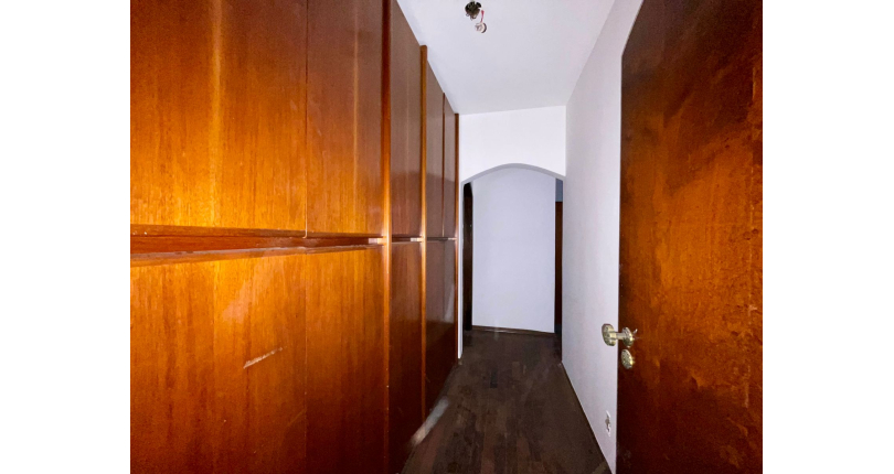 Casa Térrea à venda no Bairro do Parque São Domingos na Rua Artur Bastos