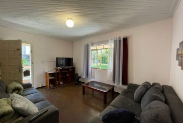 Casa à venda no Bairro da Vila Chica Luisa na Rua Ivacatinga