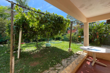 Casa à venda no Bairro da Vila Chica Luisa na Rua Ivacatinga