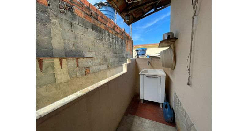 Casa à venda no Bairro da Vila Chica Luisa na Rua Ivacatinga