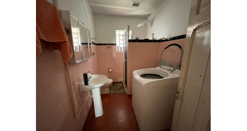 Casa à venda no Bairro da Vila Chica Luisa na Rua Ivacatinga