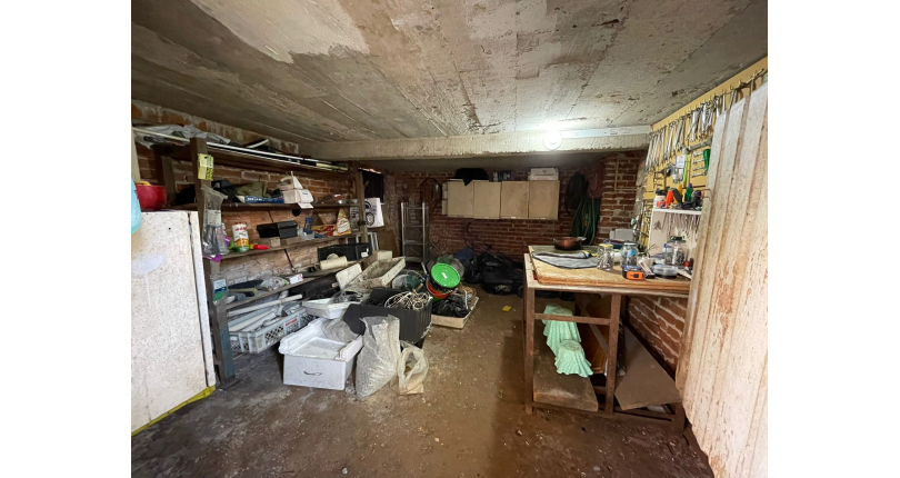 Casa à venda no Bairro da Vila Chica Luisa na Rua Ivacatinga