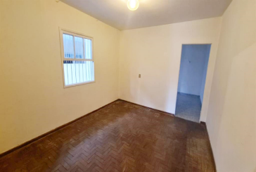 Casa para renda à venda no Bairro do Jardim Líbano na Rua Adalberto Kurt