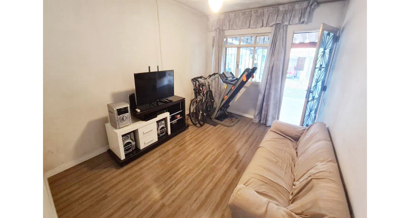 Casa para renda à venda no Bairro do Jardim Líbano na Rua Adalberto Kurt