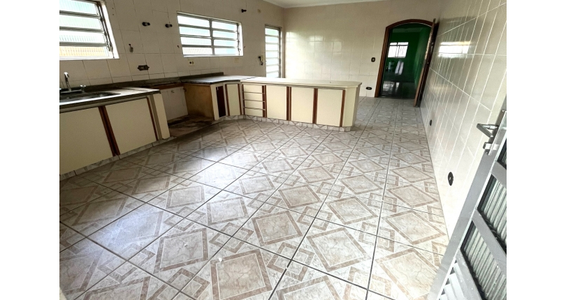 Sobrado à venda em Osasco no Bairro da Ayrosa na Rua Bariri