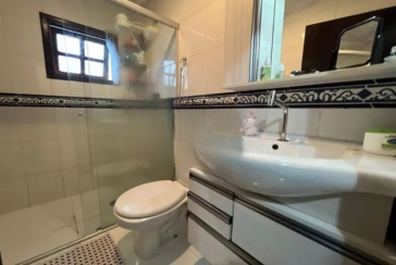 Sobrado à venda no Bairro do Parque São Domingos na Rua Waltrudes Correa