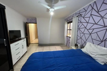 Sobrado à venda no Bairro do Parque São Domingos na Rua Waltrudes Correa