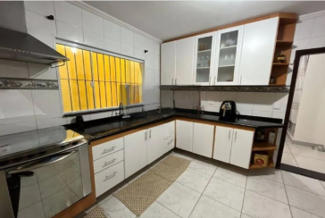 Sobrado à venda no Bairro do Parque São Domingos na Rua Waltrudes Correa