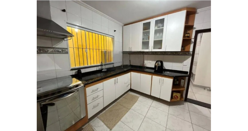 Sobrado à venda no Bairro do Parque São Domingos na Rua Waltrudes Correa