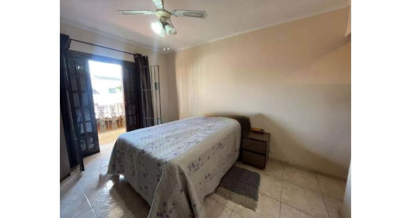 Sobrado à venda no Bairro do Parque São Domingos na Rua Waltrudes Correa