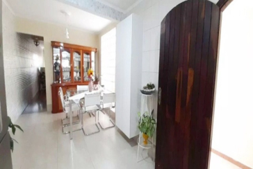 Sobrado à venda no Bairro do Jardim Líbano na Rua Maestro João de Souza Lima