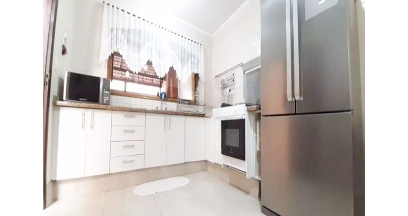 Sobrado à venda no Bairro do Jardim Líbano na Rua Maestro João de Souza Lima