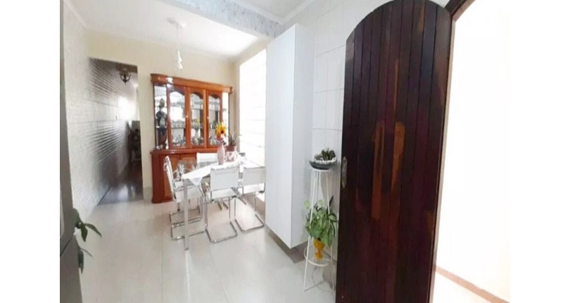 Sobrado à venda no Bairro do Jardim Líbano na Rua Maestro João de Souza Lima