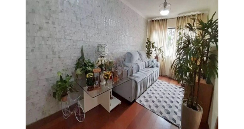 Sobrado à venda no Bairro do Jardim Líbano na Rua Maestro João de Souza Lima