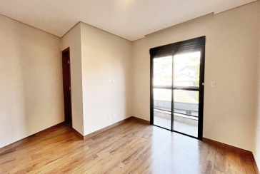 BELO Sobrado novo à venda no Bairro do Parque São Domingos na Avenida Joaquim de Magalhães 157