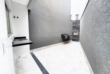 BELO Sobrado novo à venda no Bairro do Parque São Domingos na Avenida Joaquim de Magalhães 157