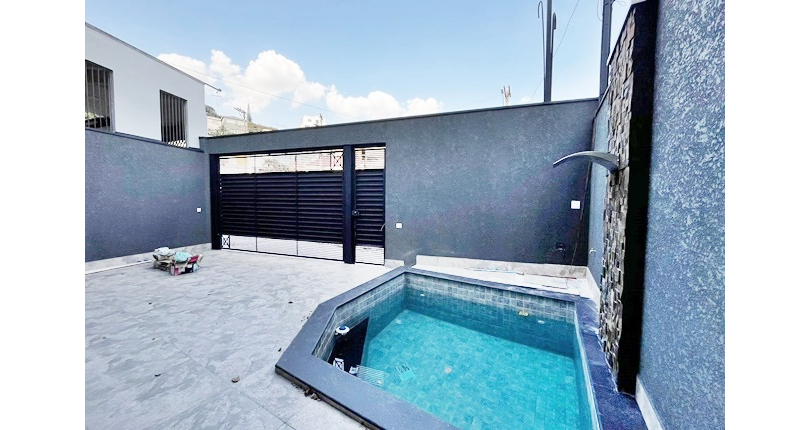 BELO Sobrado novo à venda no Bairro do Parque São Domingos na Avenida Joaquim de Magalhães 157