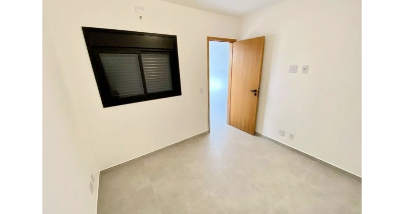 BELO Sobrado novo à venda no Bairro do Jardim Maristela no Rua Horácio Romeu 247