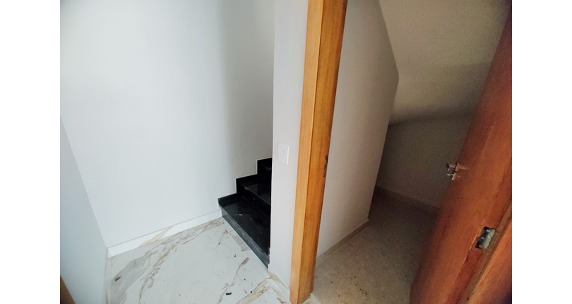 Sobrado à venda Rua Crispim Santos, 208, Jardim Regina - Imóveis à Venda